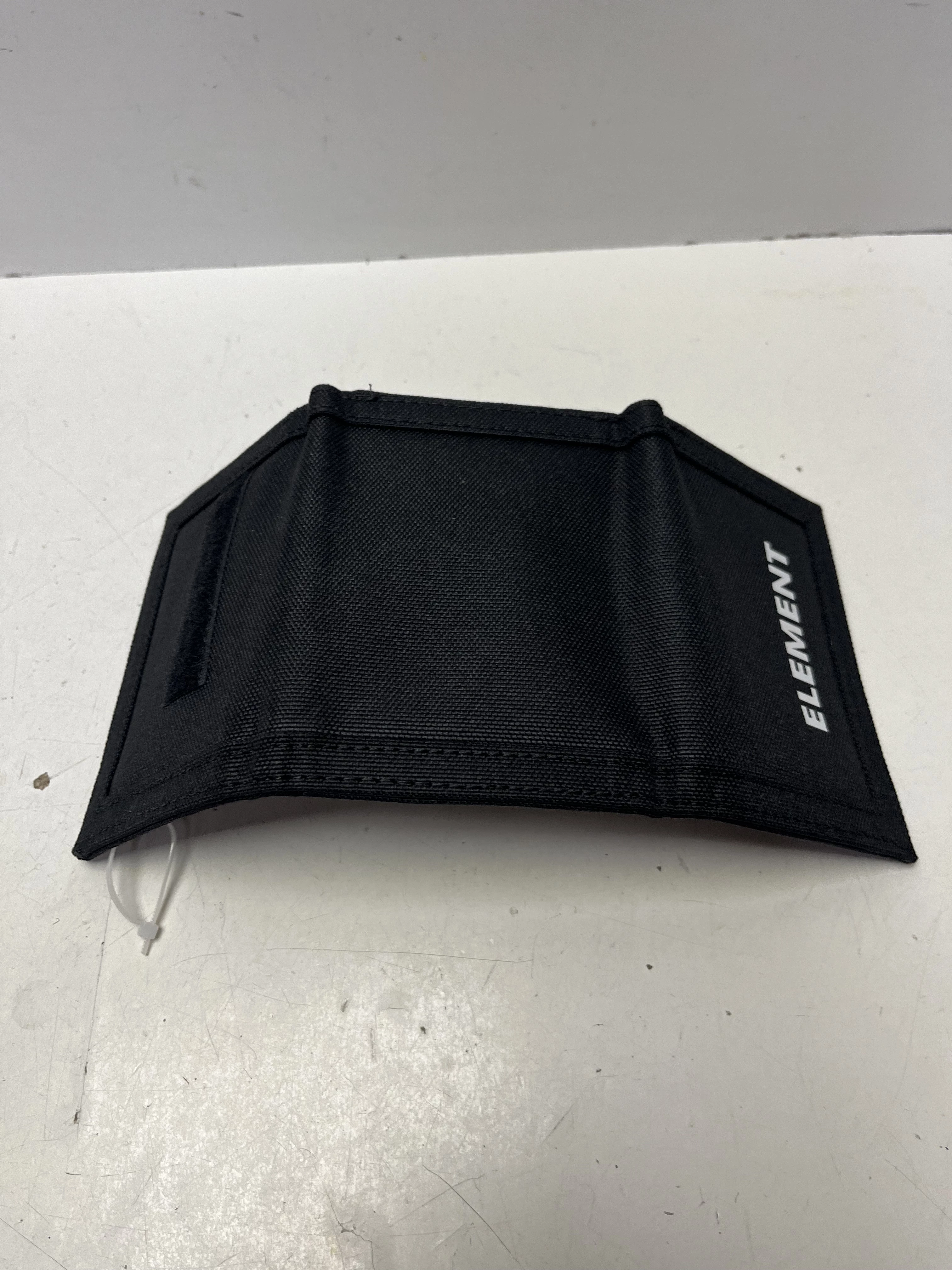 portfel-element-czarny-rodzaj-203965-218705