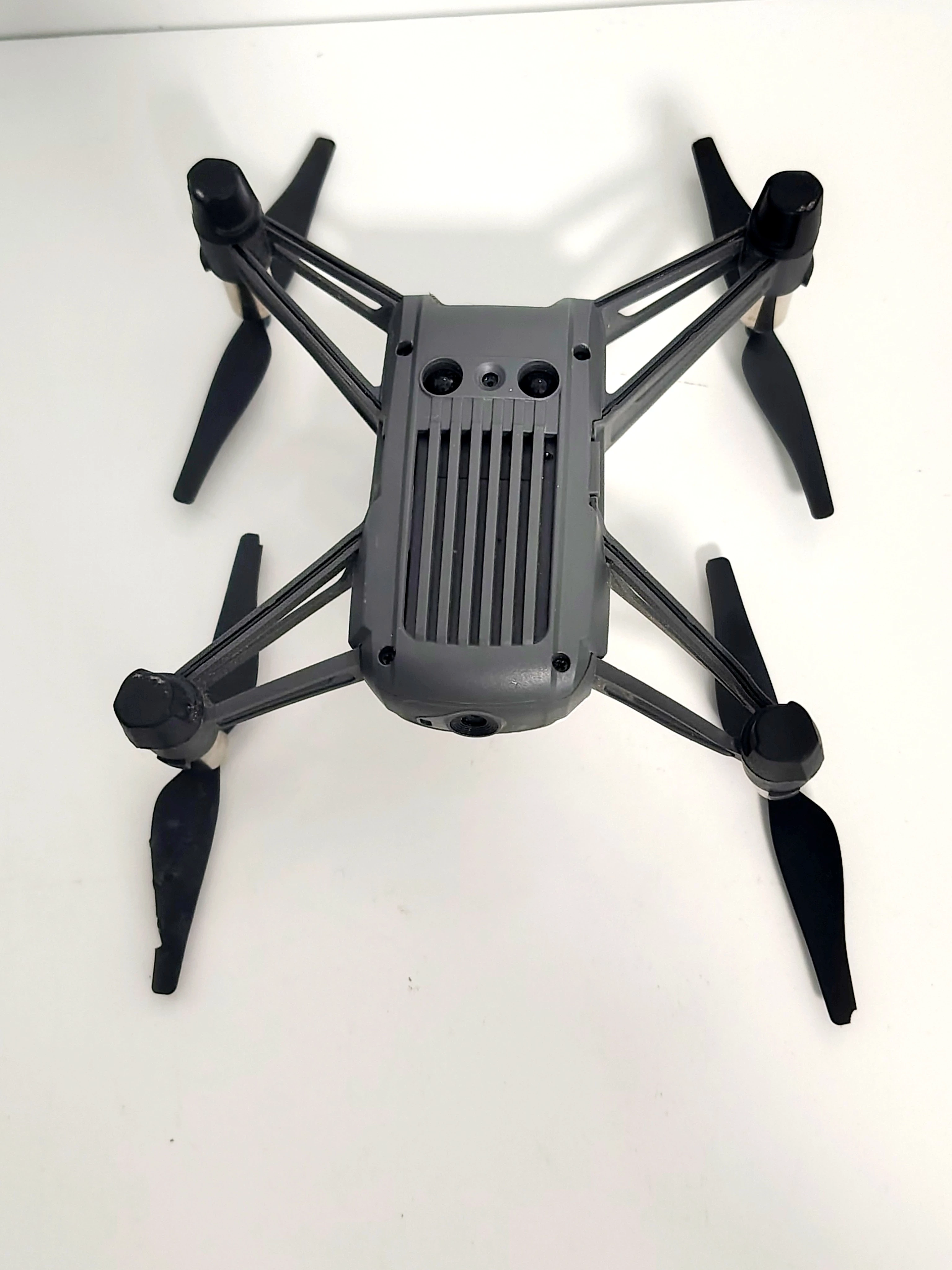 dron-dji-ryze-tello-100-m-1100-mah-model-ryze-tello