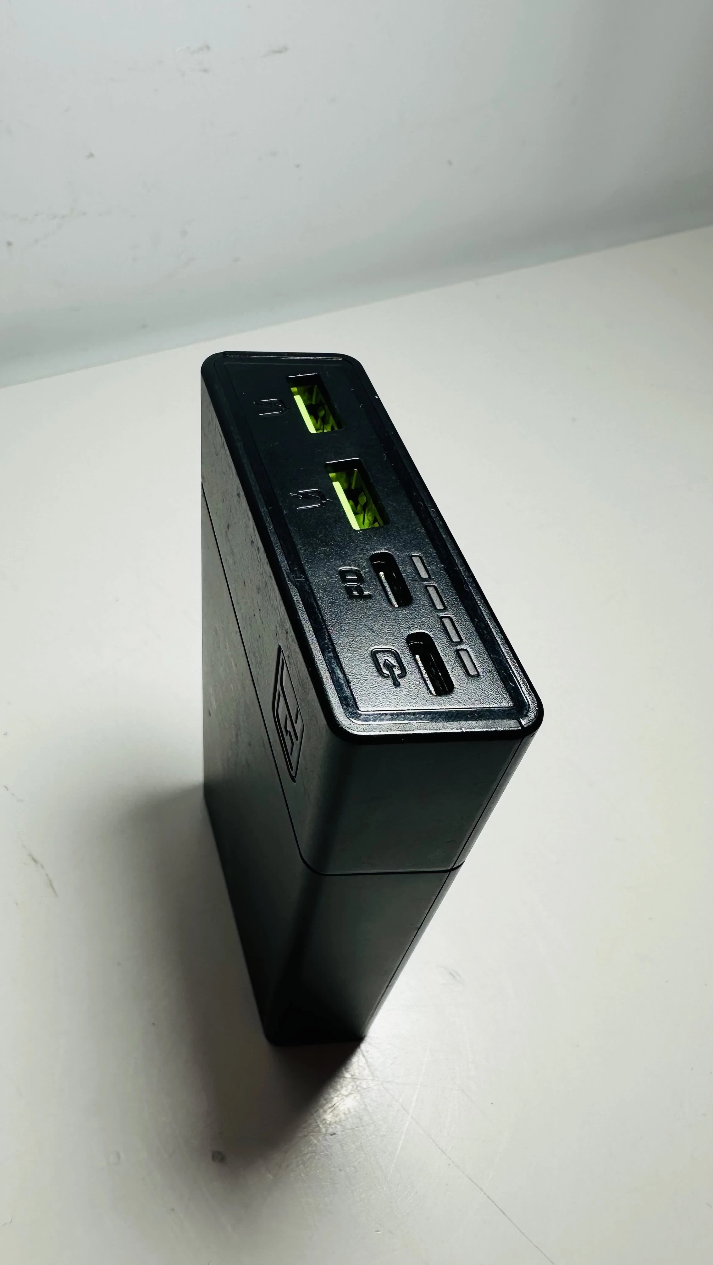 powerbank-green-cell-powerplay-20s-20000-mah-225w-usb-3x-usb-c-czarny-stan-11323-2