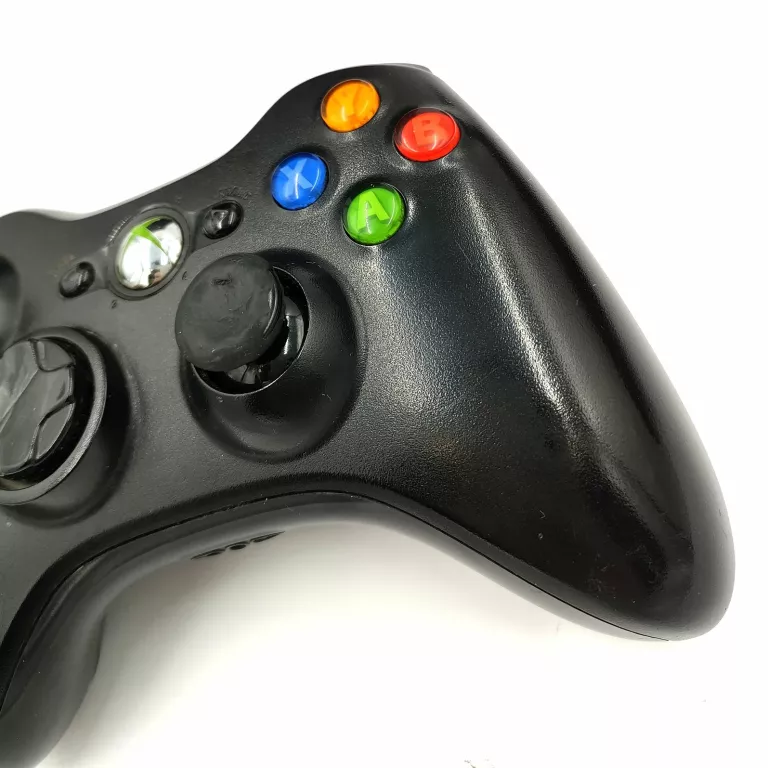 KONSOLA XBOX 360 S 250GB + PAD + KINECT + GRY