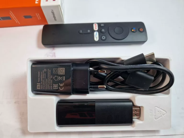 ODTWARZACZ MULTIMEDIALNY XIAOMI MI TV STICK  MDZ-24-AA 8 GB KPL