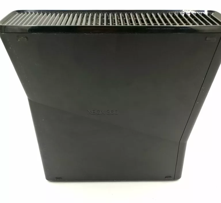 KONSOLA XBOX 360 S 250GB + PAD + KINECT + GRY
