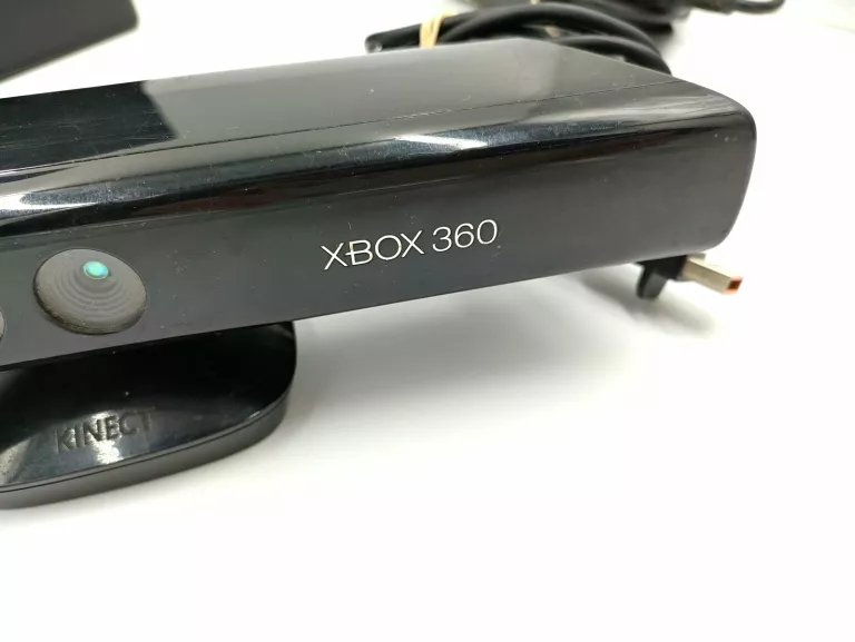 KONSOLA XBOX 360 S 250GB + PAD + KINECT + GRY