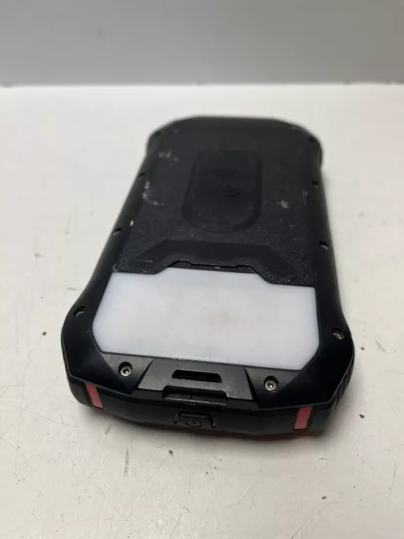 powerbank-z-panelem-solarnym-26800mah-pojemnosc-akumulatora-26800