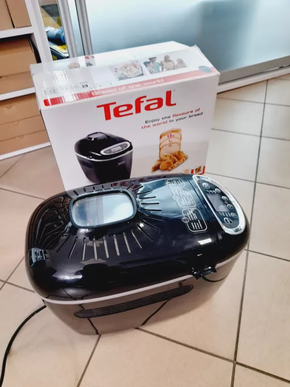 WYPIEKACZ DO CHLEBA TEFAL PF6118 1600 W