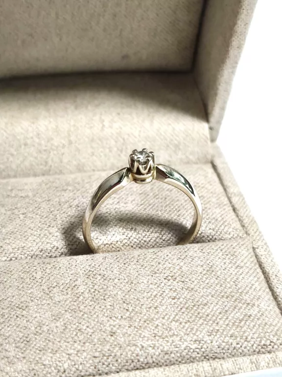 piekny-zloty-pierscionek-z-brylantem-200-585-r10-starowiejska-2935-gdynia-harbor