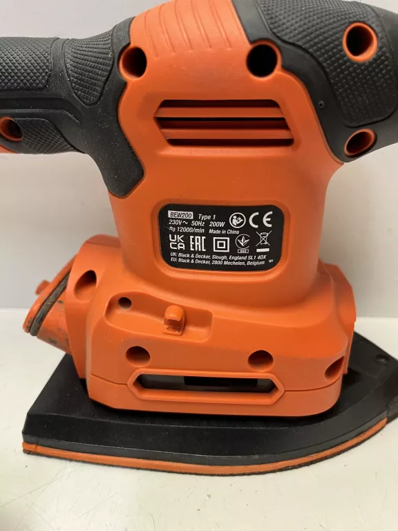 SZLIFIERKA OSCYLACYJNA BLACK&DECKER 200 W BEW200