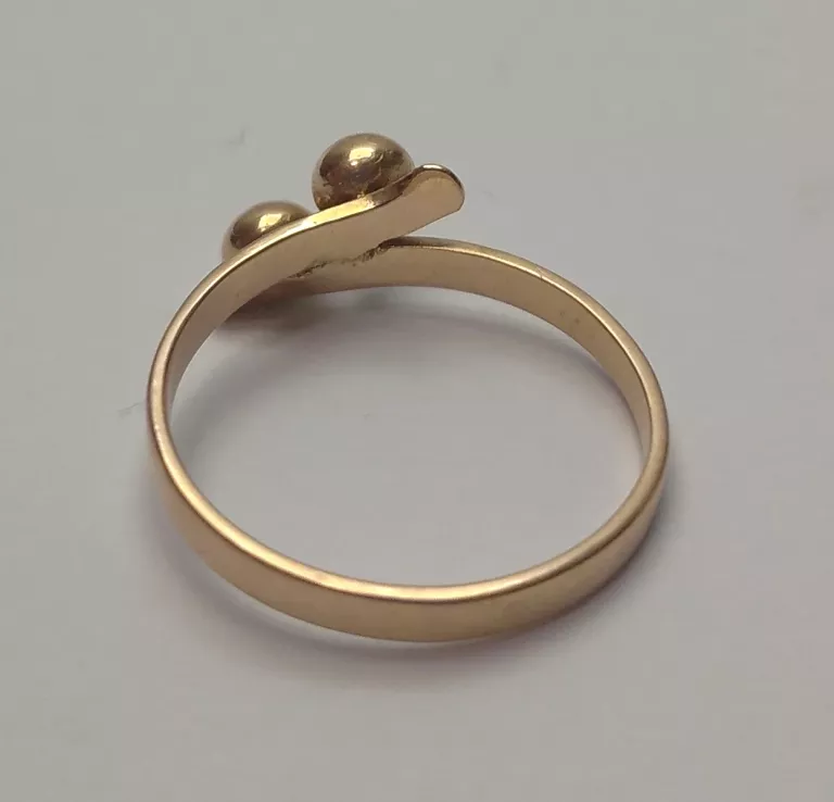 WYRÓB JUBILERSKI UŻYWANY PIERŚCIONEK 2,79G