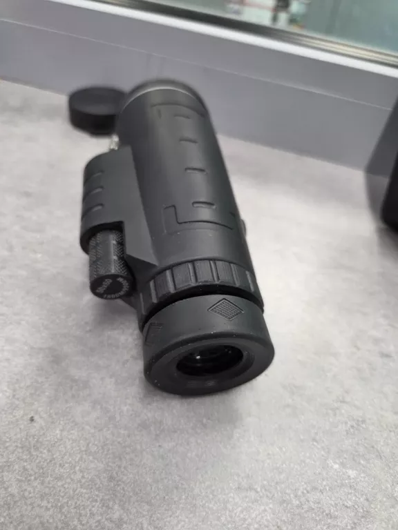 TELESKOP B-SQUL EXPEDITION  50X60