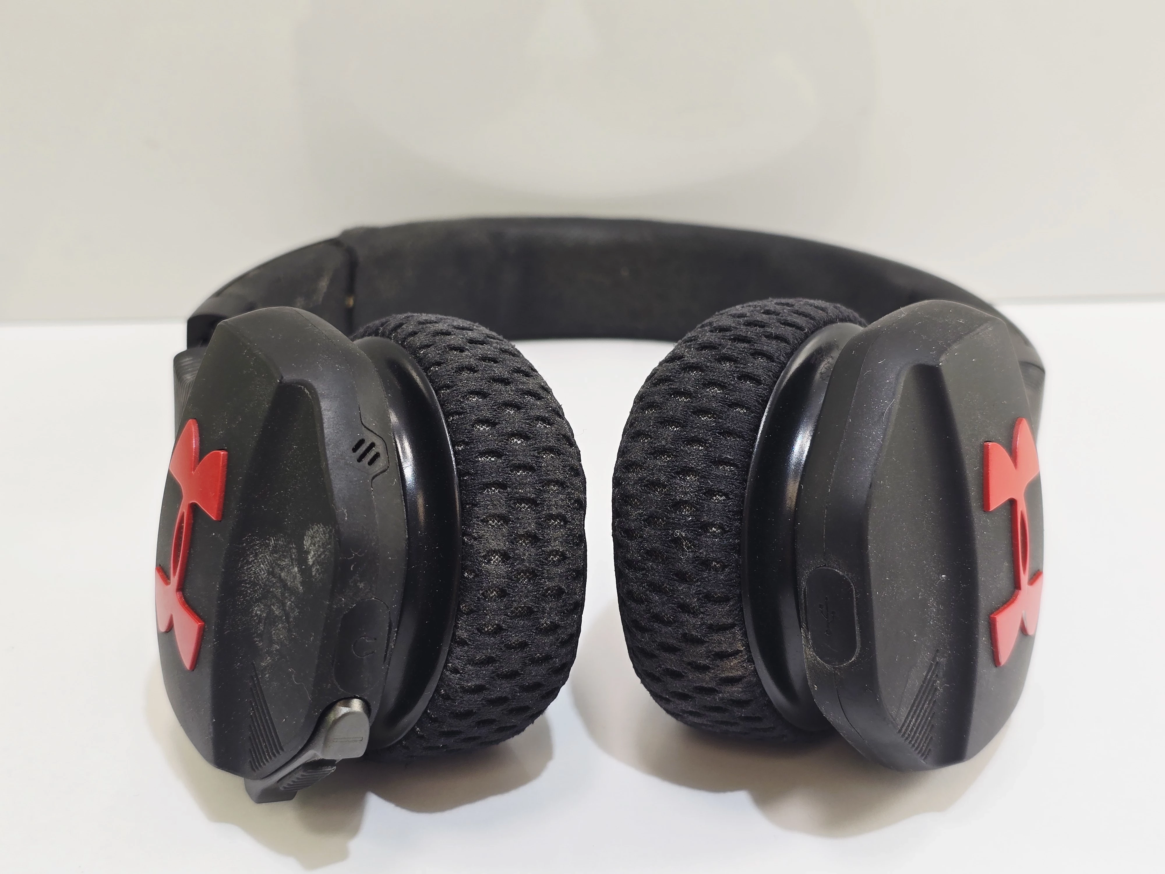 sluchawki-jbl-under-armour-on-ear-train-sport-rodzaj-sluchawek-203681-217745