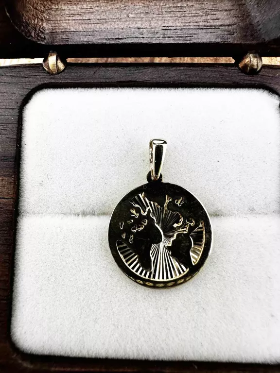 ZŁOTA ZAWIESZKA MAPA ŚWIATA 585 0,98G