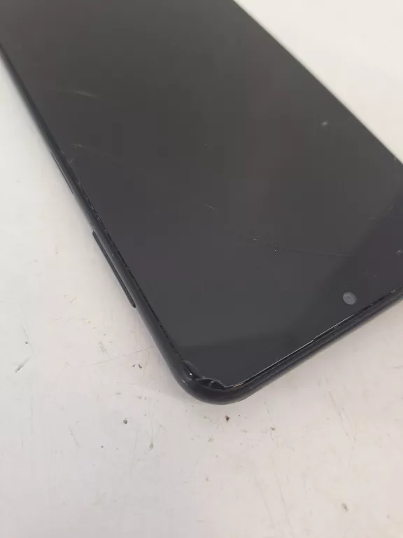 telefon-samsung-galaxy-a13-64gb-przekatna-ekranu-650