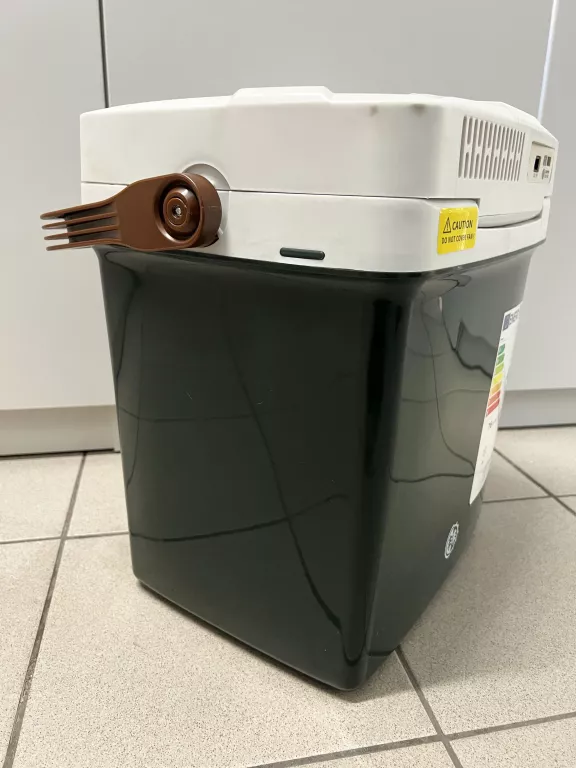 LODÓWKA TURYSTYCZNA PEME ICE-ON ESSENTIAL 23L 12/230V