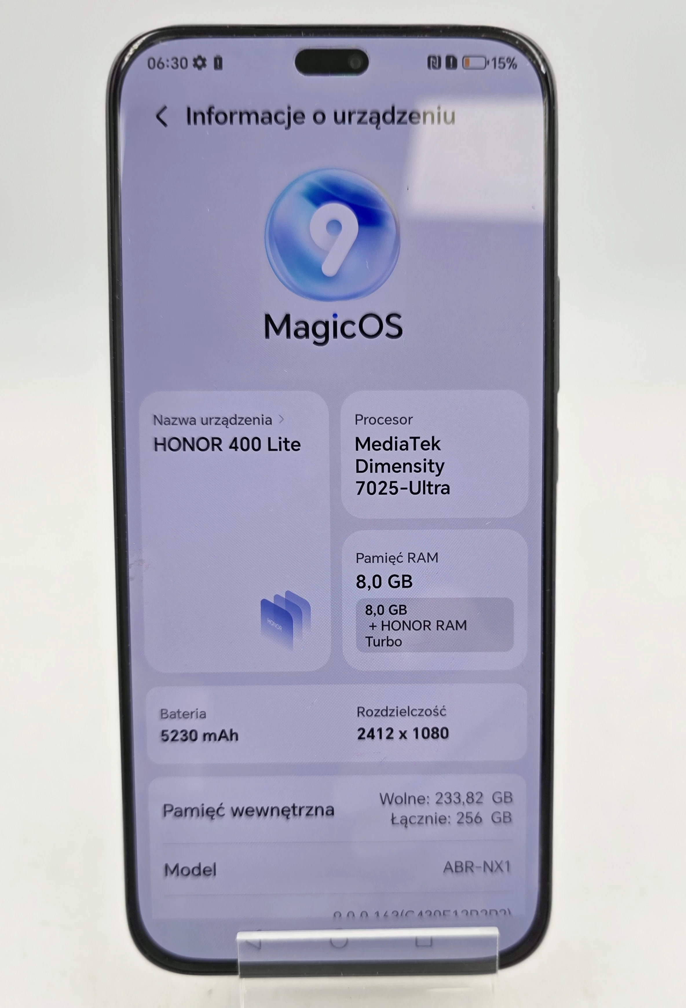 telefon-honor-400-lite-8256gb-w-pudelku-ladny-stan-ean-gtin-6936520865079