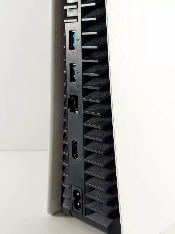 KONSOLA PS5 SLIM 1TB Z NAPĘDEM+PAD