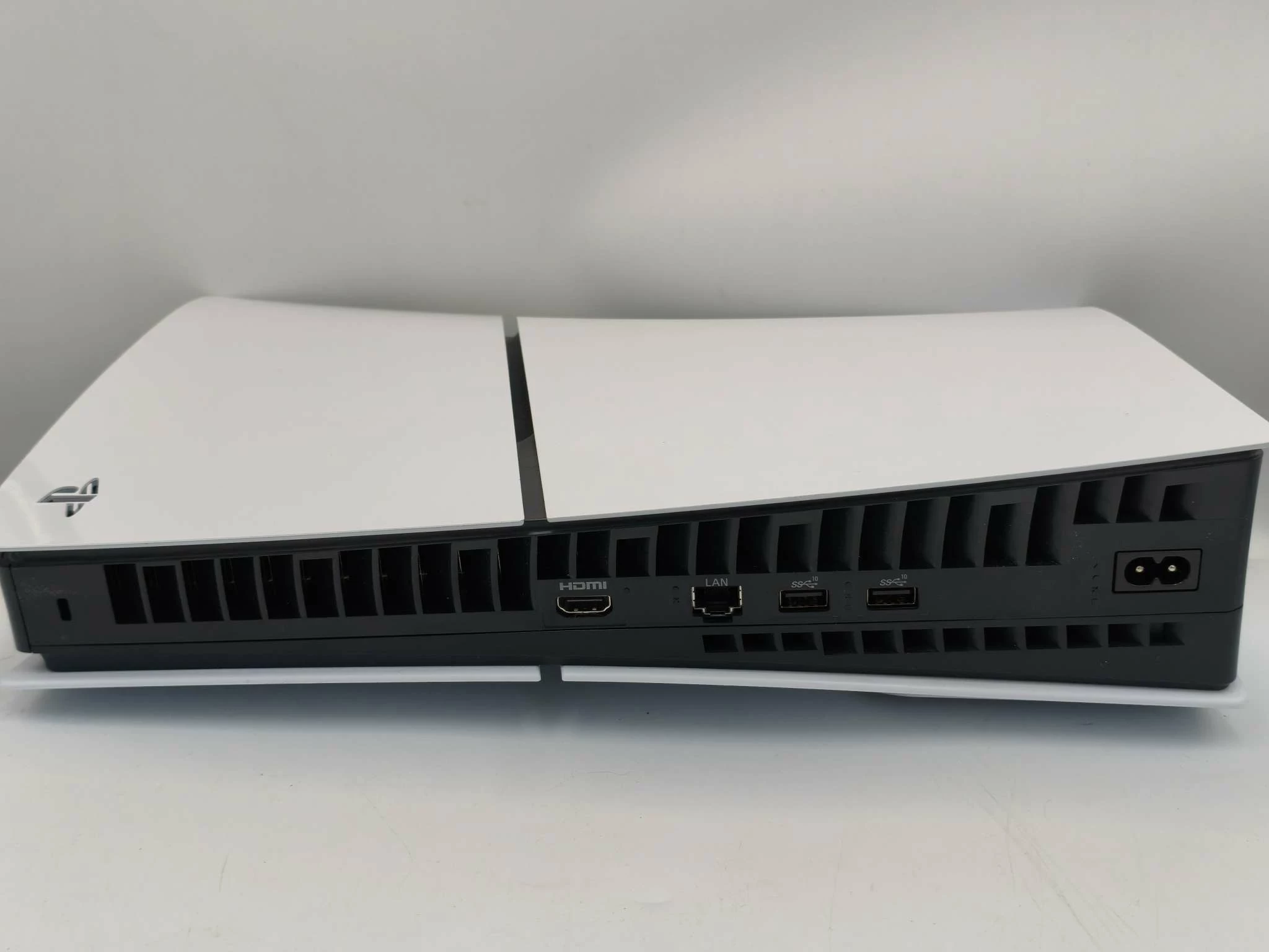 konsola-sony-ps5-cfi-2016-1t-z-napedem-komplet-waga-produktu-z-opakowaniem-jednostkowym-3200