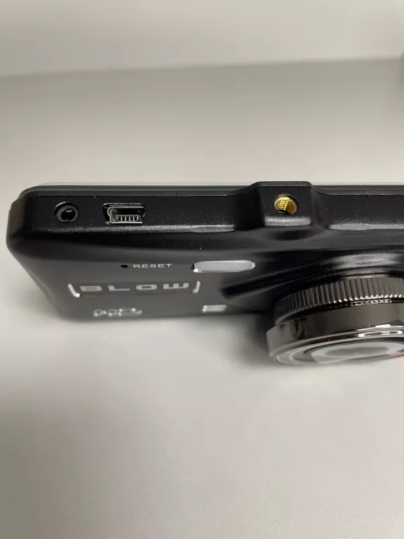 wideorejestrator-blow-f800-dual-komplet-przekatna-ekranu-400