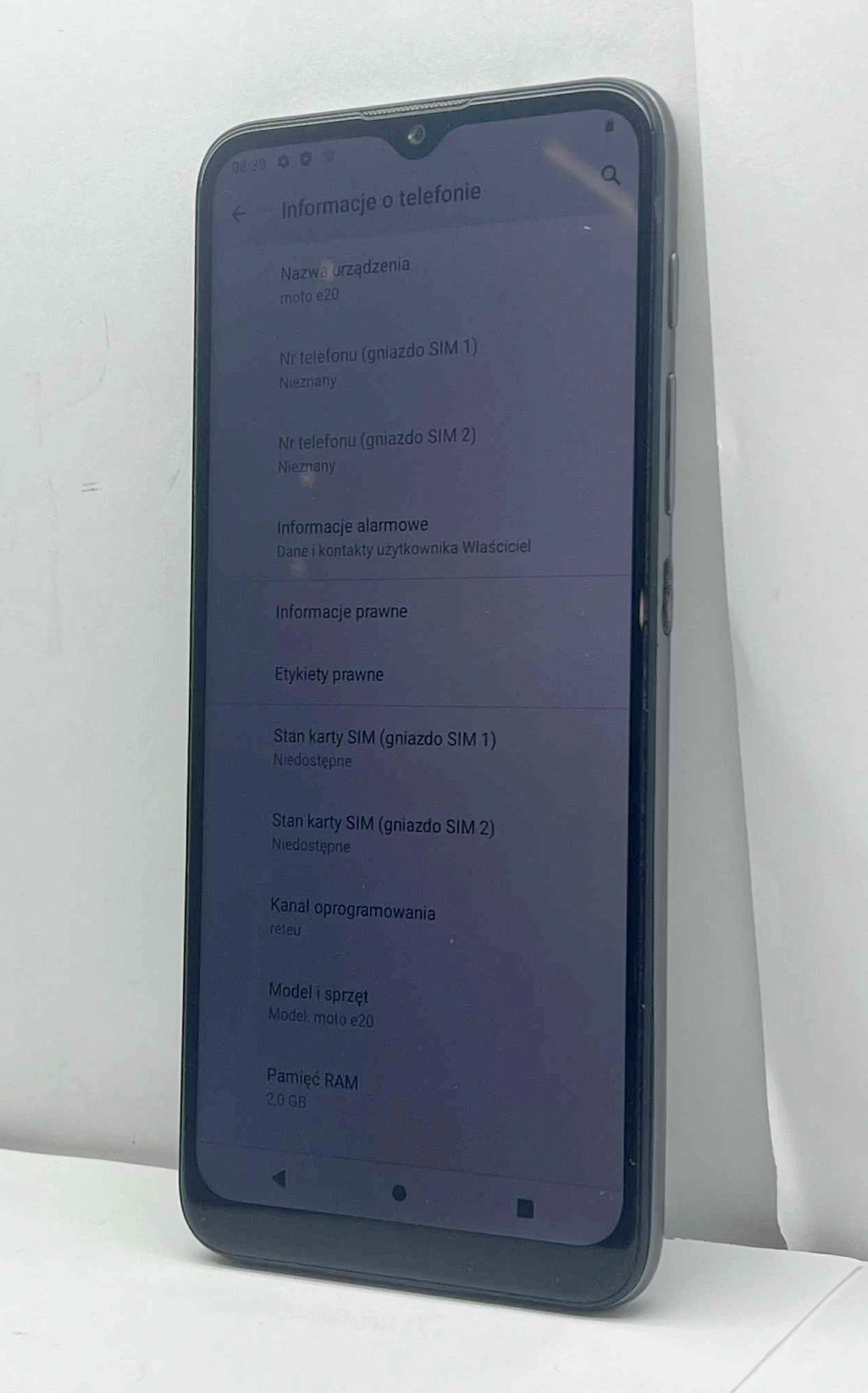 telefon-motorola-moto-e20-232gbpekniecie-na-aparacie-al-legionow-5030-lomza