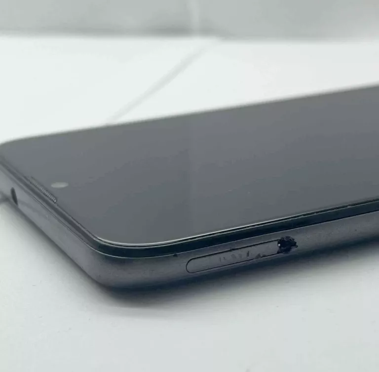 TELEFON MOTOROLA MOTO E20 2/32GB/PĘKNIĘCIE NA APARACIE!