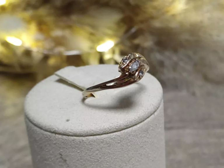 zloty-pierscionek-p585-rozmiar-18-190g-ean-gtin-1231231233