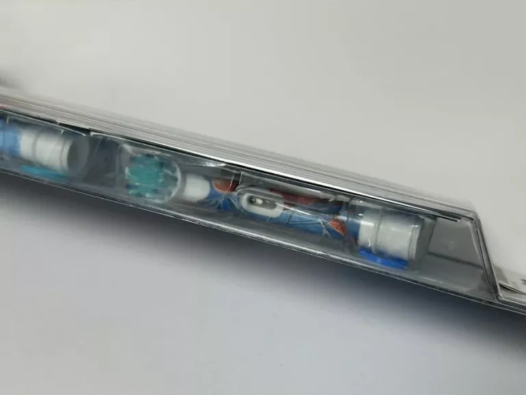 ORAL-B PRO SPIDER-MAN KOŃCÓWKI DO SZCZOTECZKI DLA DZIECI 4SZT