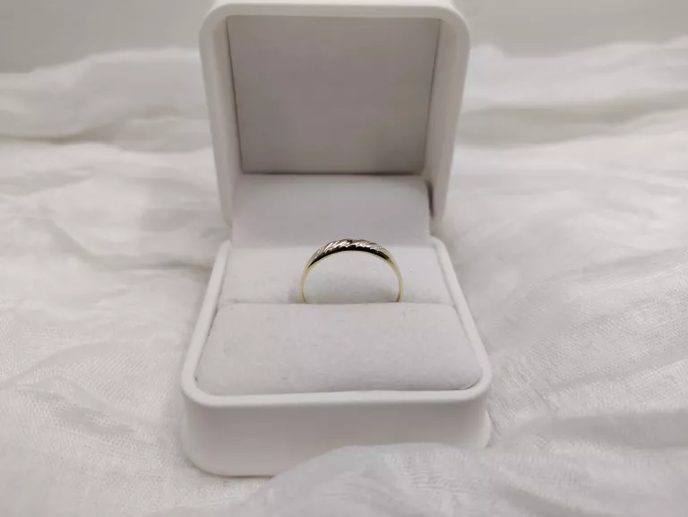 zloty-pierscionek-585-107g-r20-kamien-17088-524288