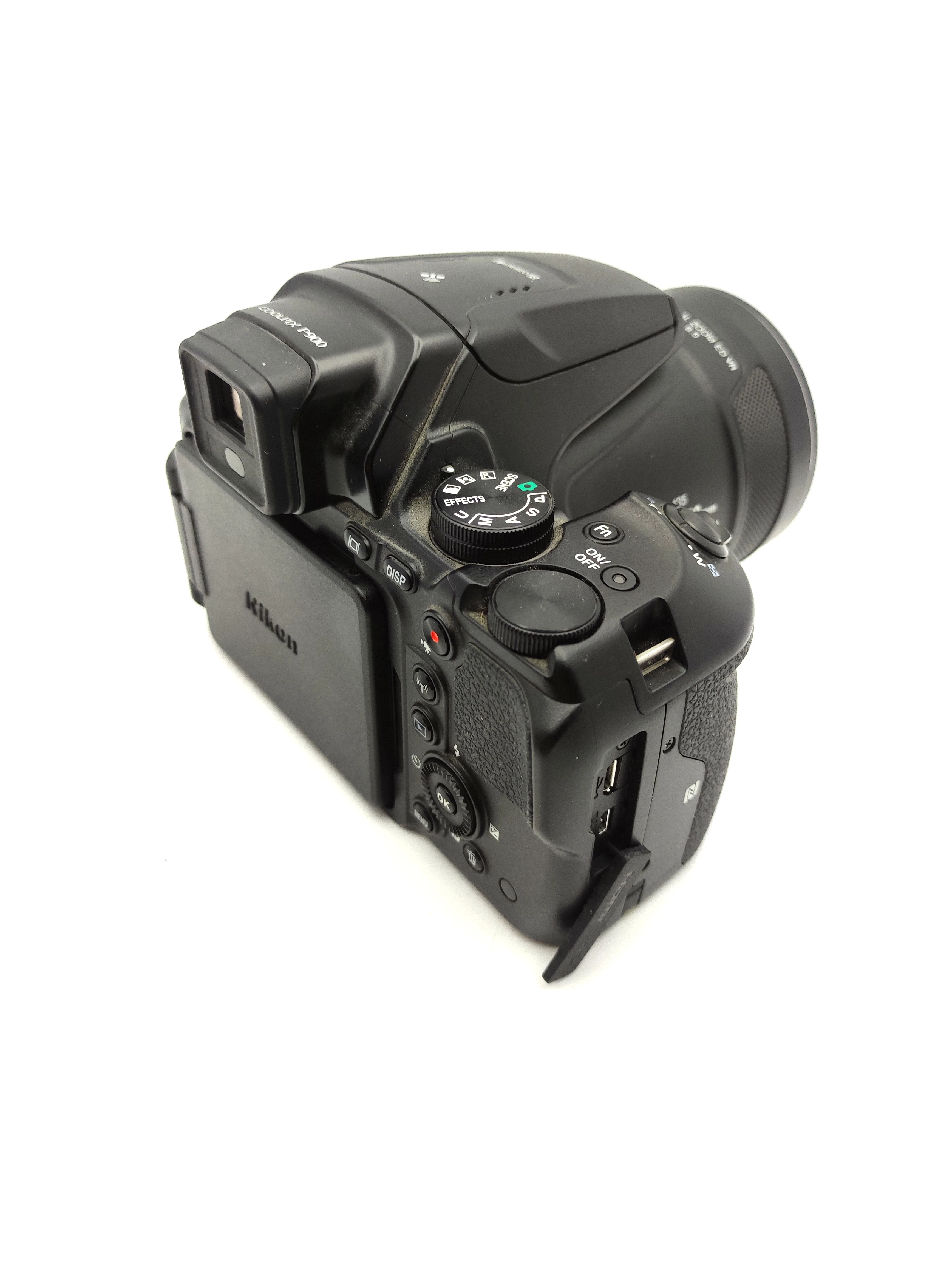 aparat-nikon-coolpix-p900-ladowarka-rozdzielczosc-1600