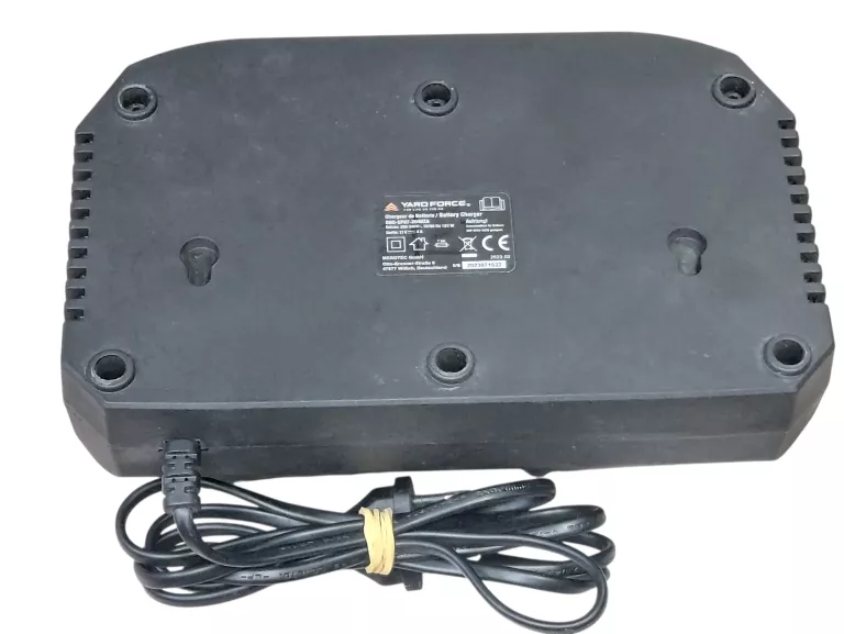 PODWÓJNA ŁADOWARKA YARD FORCE 20V 2X2A ALC40D