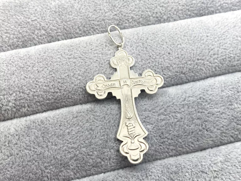 SREBRNA ZAWIESZKA KRZYŻ WSCHODNI 4,11G 3X4,5CM