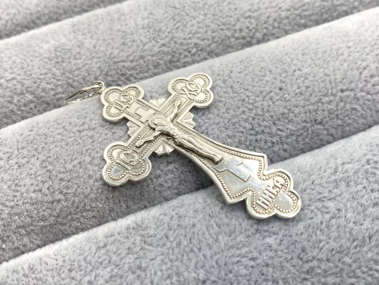 SREBRNA ZAWIESZKA KRZYŻ WSCHODNI 4,11G 3X4,5CM