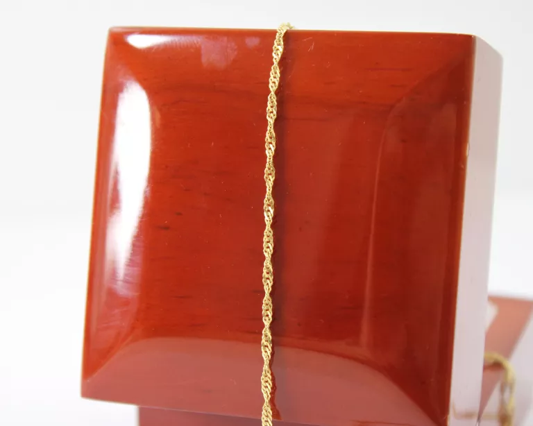 ZŁOTY ŁAŃCUSZEK (585) G:1,82 D:49CM