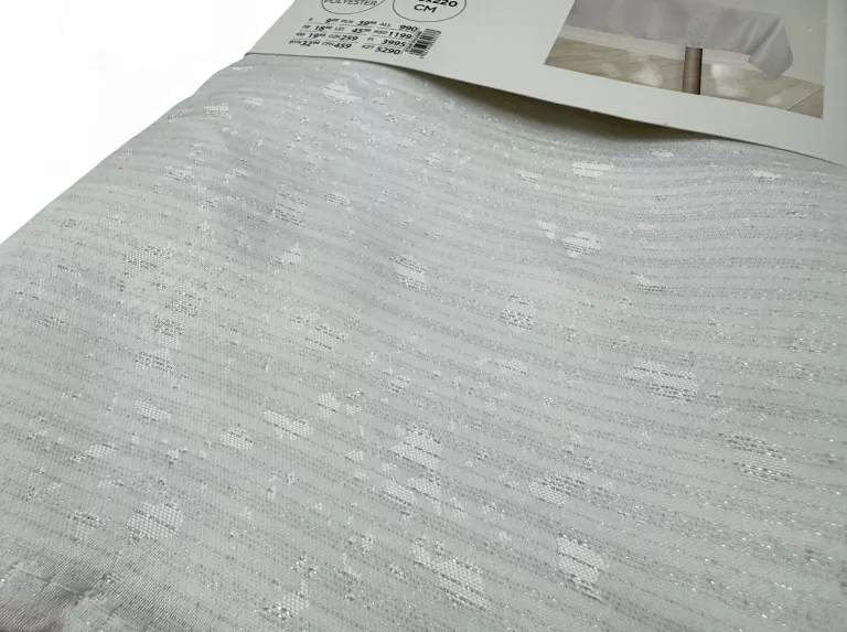 OBRUS BIAŁY 140X220