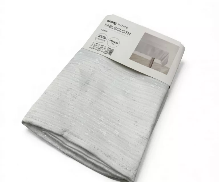 OBRUS BIAŁY 140X220