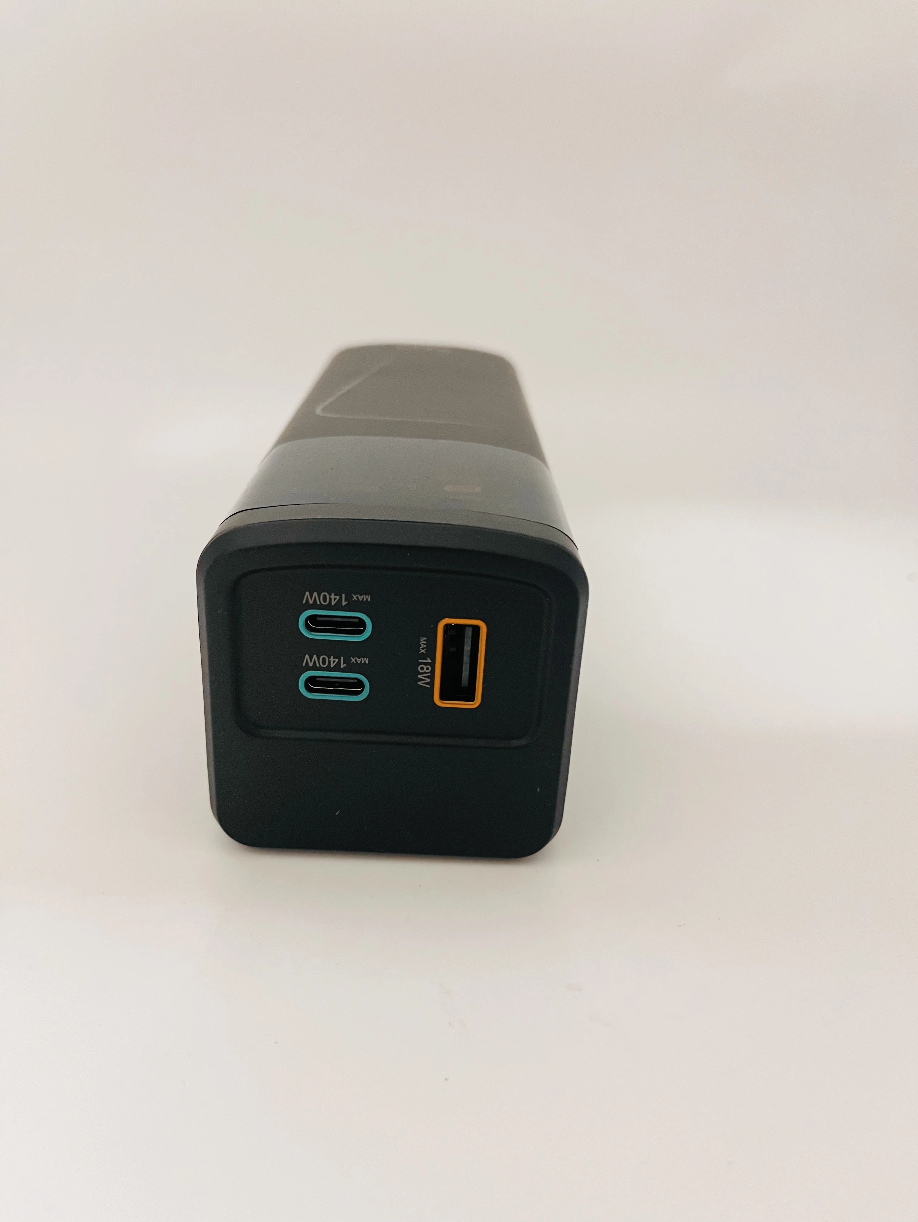 powerbank-hama-high-power-24000-mah-150w-szary-stan-11323-2