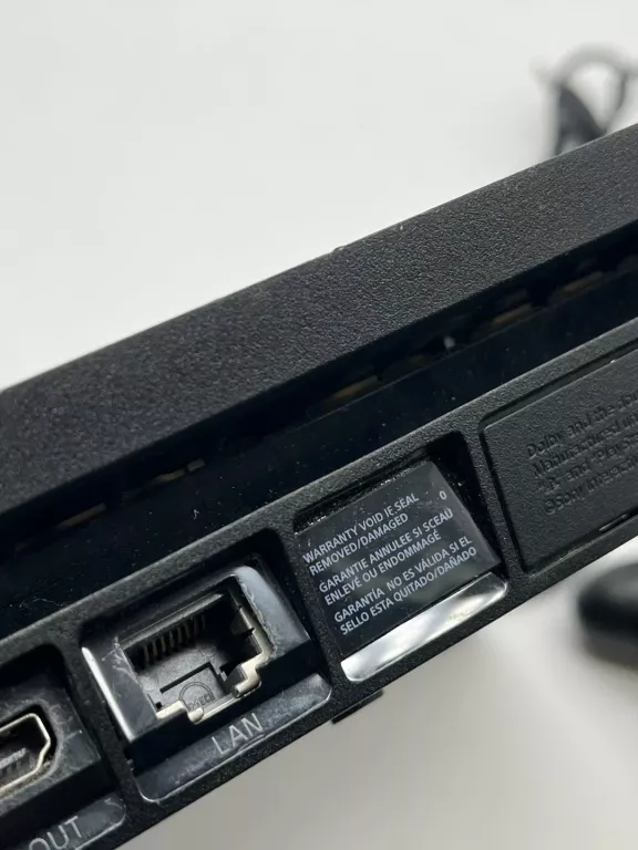 KONSOLA PS4 SLIM 2016A 500GB  + PAD