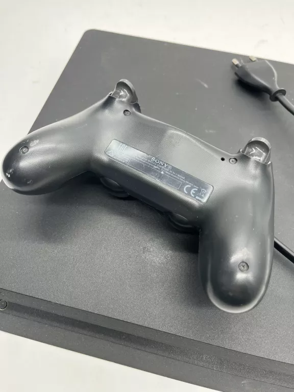 KONSOLA PS4 SLIM 2016A 500GB  + PAD