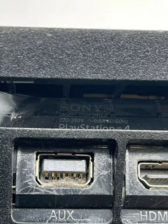 KONSOLA PS4 SLIM 2016A 500GB  + PAD