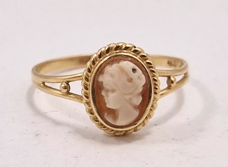 ZŁOTY PIERŚCIONEK [750; 1,6 G; R 14] KAMEO