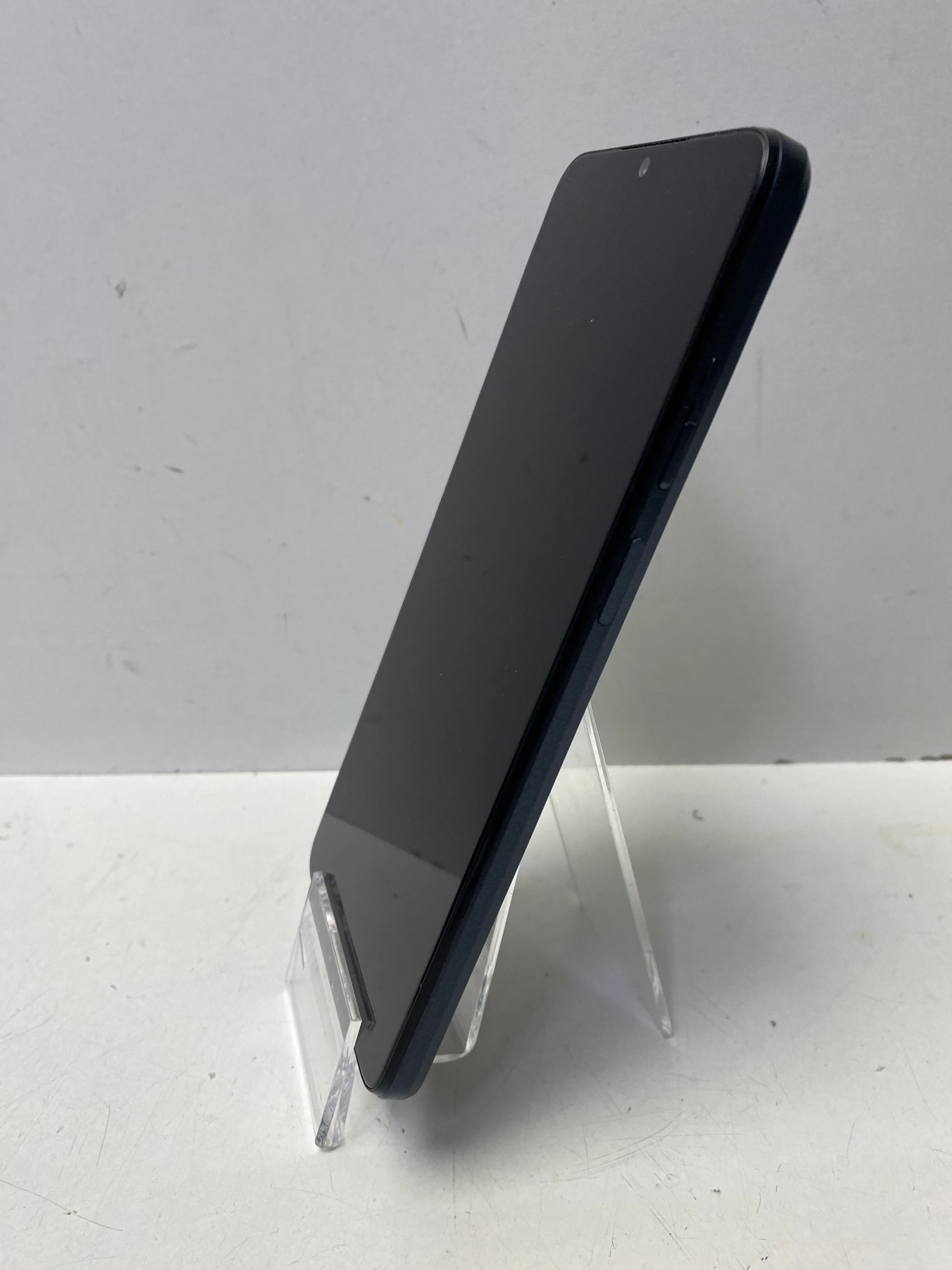 telefon-motorola-moto-e22-464gb-przekatna-ekranu-650