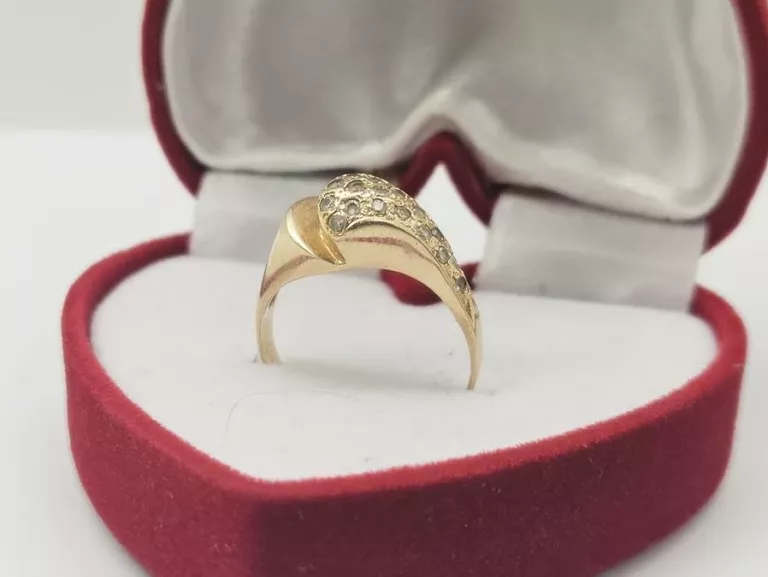 OSZAŁAMIAJĄCY ZŁOTY PIERŚCIONEK 2,85G. P.585 R.17