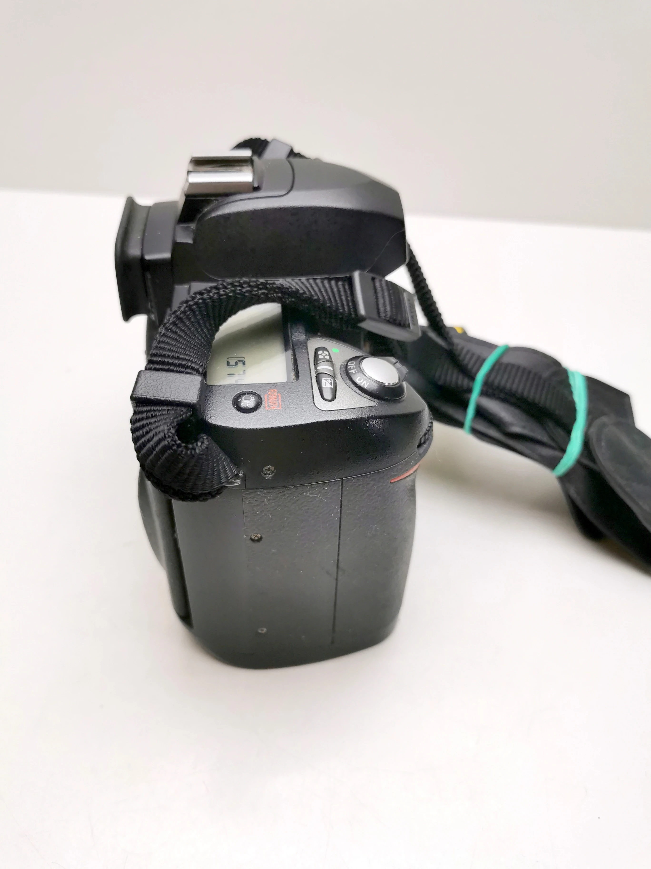 aparat-nikon-d70-body-dwie-baterie-ladowarka-stan-11323-2