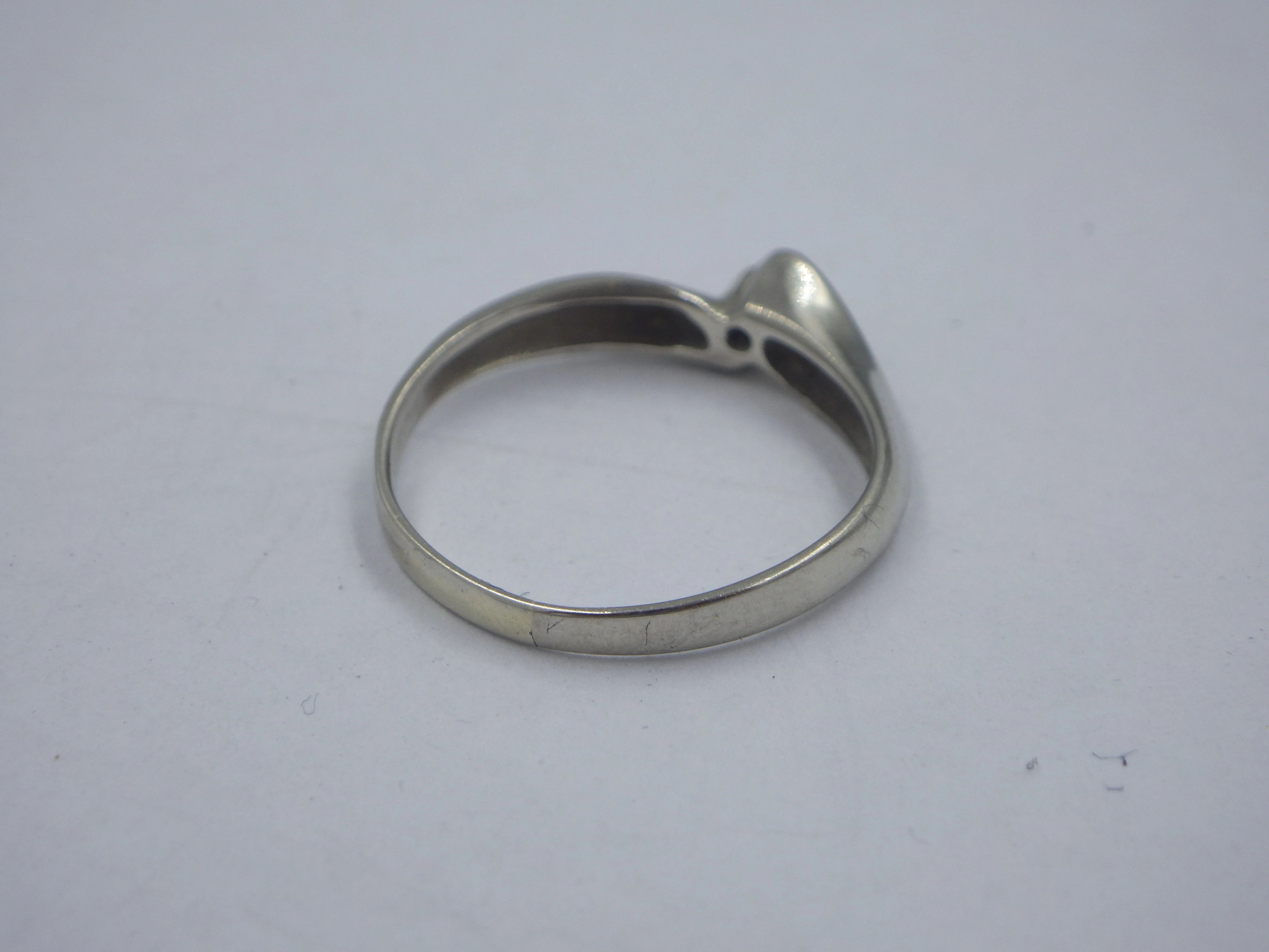 pierscionek-z-czarna-cyrkonia-biale-zloto-585-178g-r13-material-15835-2