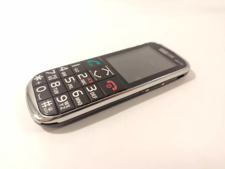 TELEFON MAXCOM MM720