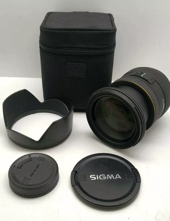obiektyw-sigma-do-pentax-sigma-24-70mm-128-dg-hsm-pokrowiec-meczennikow-8-radzionkow