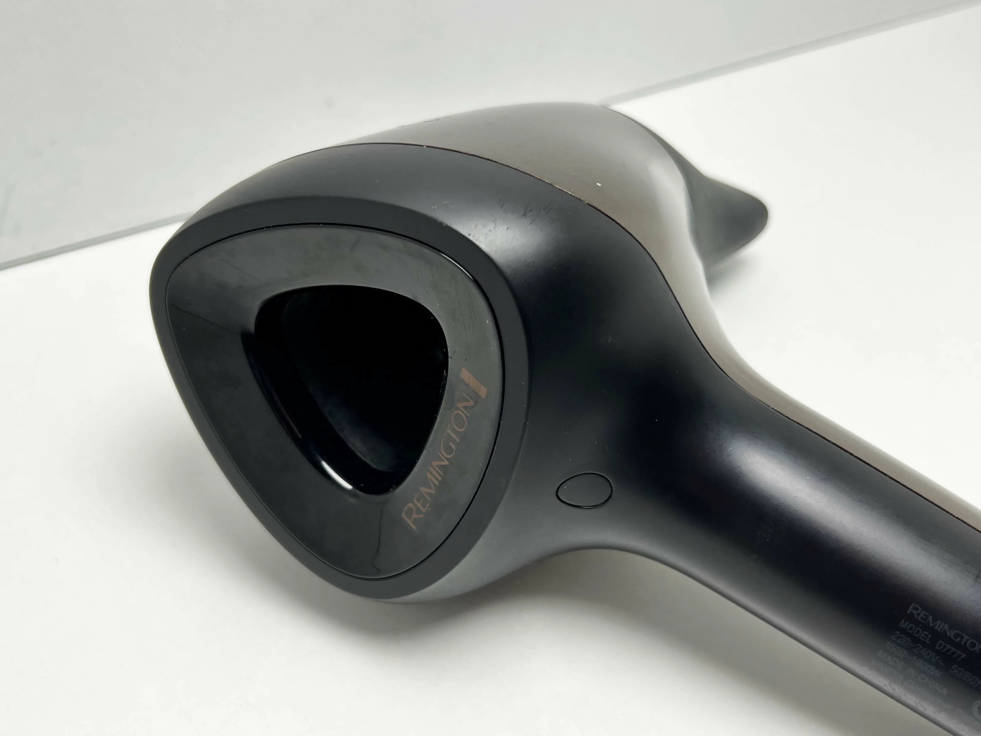 suszarka-remington-air3d-d7777-1800w-moc-180000