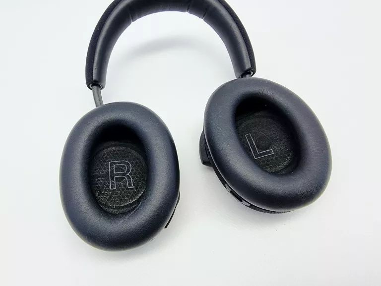 sluchawki-bezprzewodowe-bowers-and-wilkins-px7-carbon-edition-model-item99681