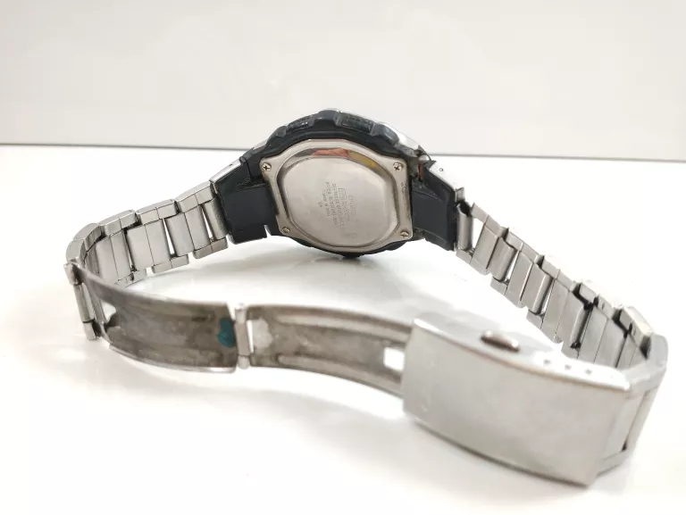 ZEGAREK CASIO AE-2000W