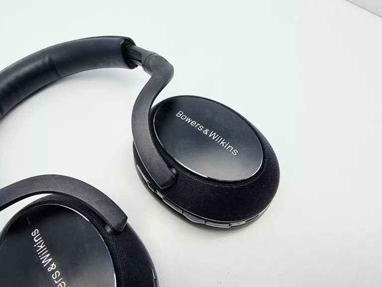 sluchawki-bezprzewodowe-bowers-and-wilkins-px7-carbon-edition-mikrofon-203689-217781
