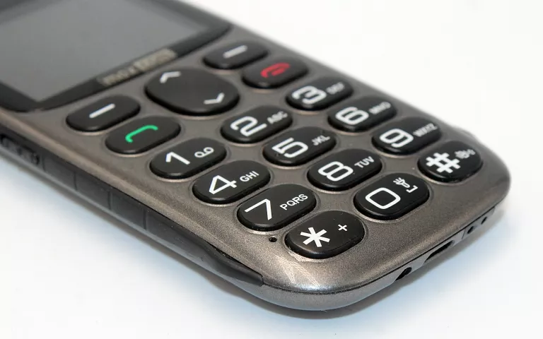 TELEFON MAXCOM COMFORT MM471 APARAT 2MPX PRZYCISK SOS