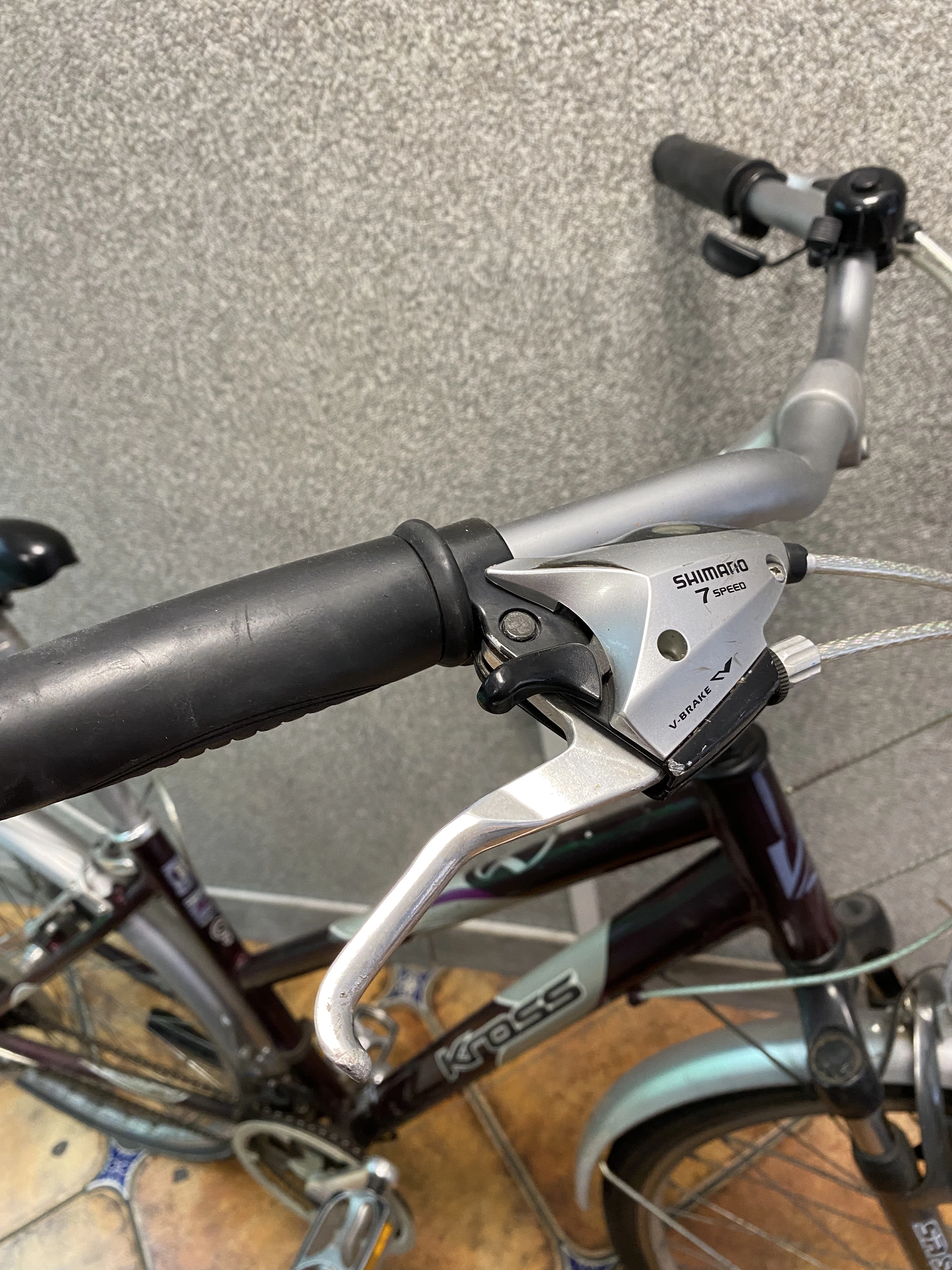 rower-fioletowy-kross-hamulce-129266-8